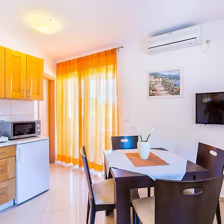 Boro - A4 First Floor - Mpolo מדולין