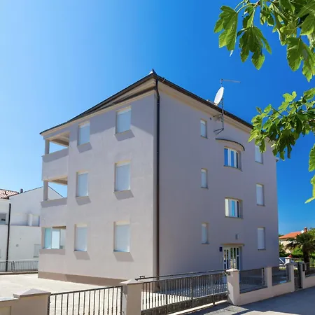 Boro - A4 First Floor - Mpolo Medolino